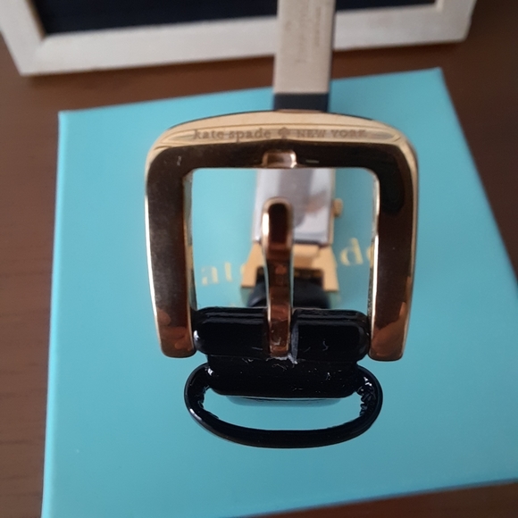 Kate Spade Black Carlyle Bow Leather Patent Watch - Picture 7 of 9